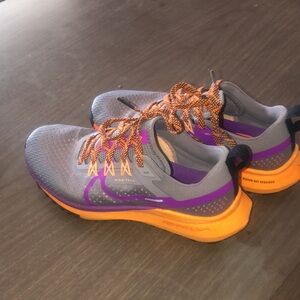 Nike Pegasus trail 4 women size 6
